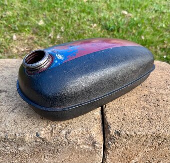 Stadion a Jawetta - nádrž a příslušenství - 6