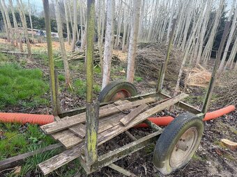 Traktor domácí výroby + vlečka - 6