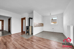 Prodej, rodinný dům 4+kk, novostavba, pozemek 1.111 m², Mist - 6