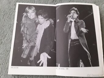 Kniha -int. Bestseller.-Up and down with the Rolling Stones - 6