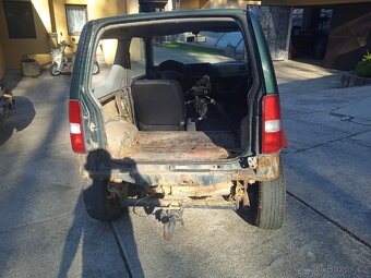 Suzuki Jimny 1.3 - 6
