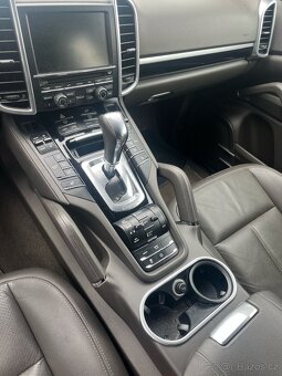 Porsche Cayenne - 6