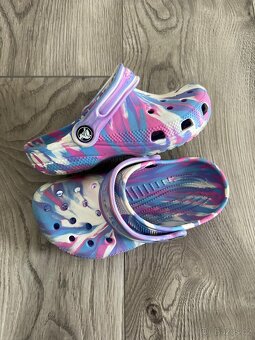 Crocs j1 - 6