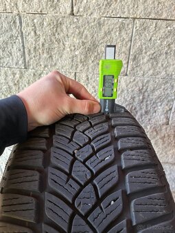 Zimní pneu 205/55 R16 se vzorkem 6,5mm křemík - 6