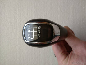 Rukojet' řadící páky Octavia II - 6