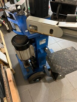 Štípačka na dřevo Scheppach HL1500 po servise - 6