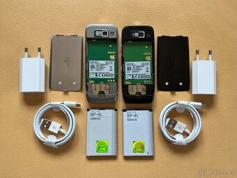 Nokia E52 - 6