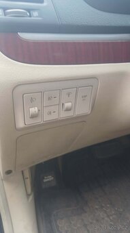 HYUNDAI SANTA FE - 6