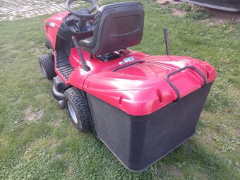 Prodám traktůrek castelgarden rezervace do neděle 18hp - 6