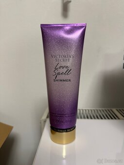 Tělové spreje a tělové krémy Victoria's Secret - 6