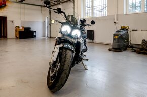 Triumph ROCKET 3GT - 6