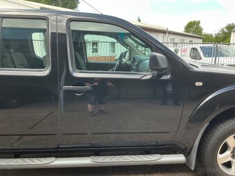 Nissan Navara 2.5dci 128kw 4x4 Manuál - 6