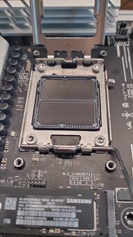 ASUS ROG STRIX B650-A GAMING WIFI - 6