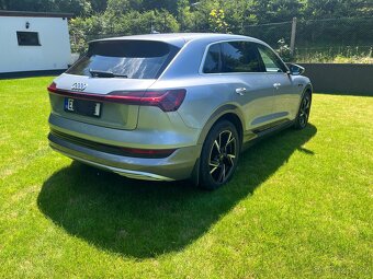 Audi e-tron 55 - 6