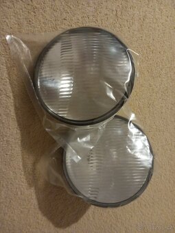 Skoda Tudor ,1200,1201, 1202 Tatra 805 , 600 apod světla - 6