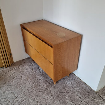 starší nábytek - 6