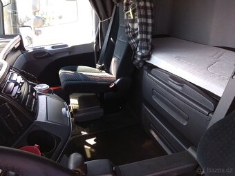 Hákový nosič kontajnerů MERCEDES ACTROS 2546 - 6