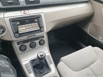 VW Passat kombi B6 2,0TDI 4motion - 6