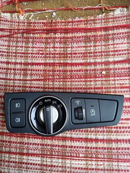 Hyundai i40 - přední kapota a jiné díly 1,7 CRDI - 6