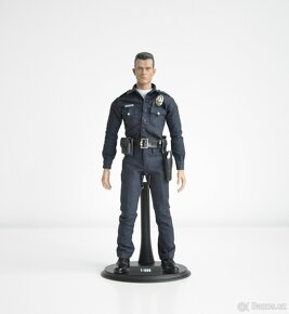 Hot Toys Terminator 2 T-1000 MMS 129 - 6