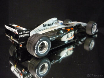 McLaren MP4/15 Hakkinen Formule F1 Hot Wheels 1/18 - 6