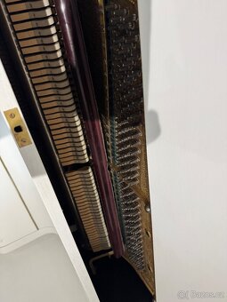 Bílé pianino Petrof - 6