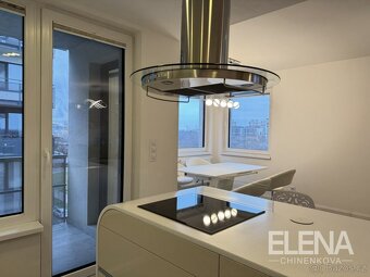 Pronájem bytu 4+kk 128 m² Zvěřinova, Praha - Strašnice - 6