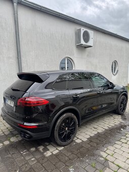 Porsche Cayenne S 4.2 V8 - 6