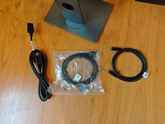 4K LCD monitor Dell U2720Q UltraSharp - 6