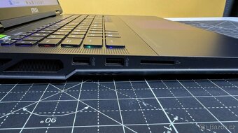 MSI Titan 18 – RTX 4090, 4K Mini LED, i9-14900HX - 6