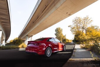 Audi S3 8v 2017 Facelift v Tango Red - 6
