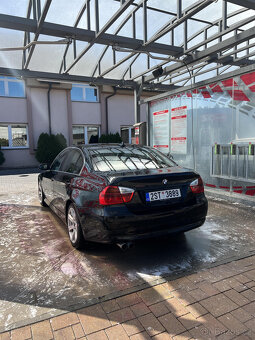 Bmw e90 330i - 6