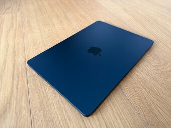 ZÁNOVNÍ APPLE MACBOOK AIR 13” M2/256GB/8GB/BATERIE 100% - 6