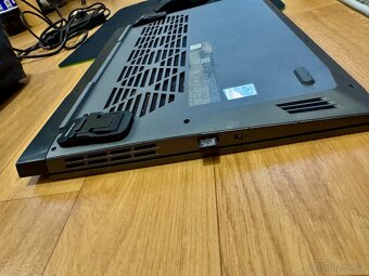 Lenovo LOQ 15IRH8 - 6