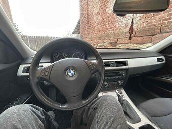 BMW 318i E90 - 6