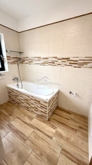 Pronájem pěkného zděného bytu 3+kk 91 m2 s garáží, Havlíčkův - 6