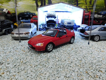 model auta Honda Civic CRX Del Sol Otto mobile 1:18 - 6