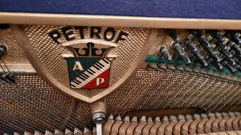 Pianino PETROV - 6