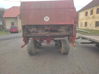 Rozmetadlo hnoje RUR RA 80. - 6