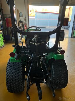 Traktor John Deere 4110 HST - 6