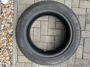 Pneu GOOD YEAR 235 / 55 R18 - 6