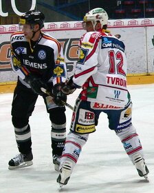 Koupím hraný dres HC Moeller Pardubice - 6