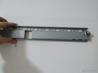 Skříňky na stěnu - 6