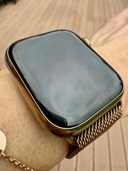 Apple Watch 8 45mm - 6