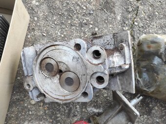 Tatra 148 vstřikovací čerpadlo, hlava, kompresor - 6