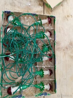 Retro vánoční ozdoby a vánoční světýlka - 6