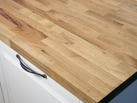 Dubová spárovka 40 x 650 x 3000 mm - 5300,- Kč/ ks - 6