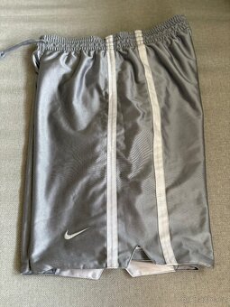Oboustranné kraťasy, šortky - NIKE - 6