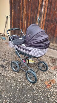 Kočárek Roan Marita - 6