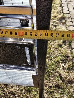 Klec pro papuška - 6